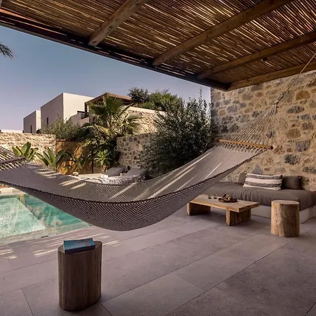 Otel Theros - Adults Only