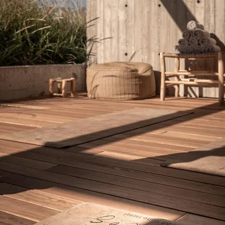 Theros - Adults Only 科斯镇