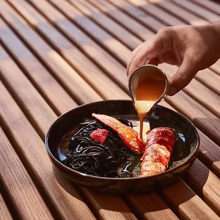 Theros - Adults Only Otel 5*